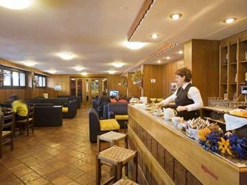 Hotel Ski Club I Cavalieri Rta Сестриере Экстерьер фото