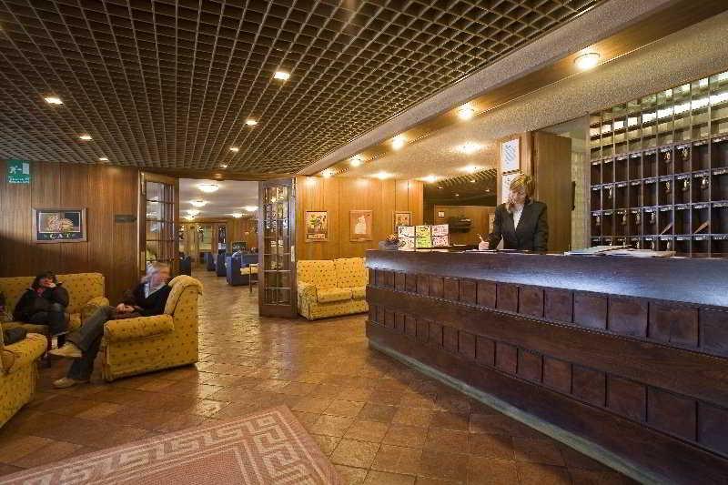 Hotel Ski Club I Cavalieri Rta Сестриере Экстерьер фото