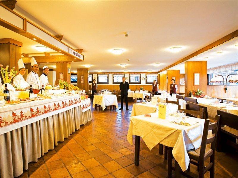 Hotel Ski Club I Cavalieri Rta Сестриере Экстерьер фото