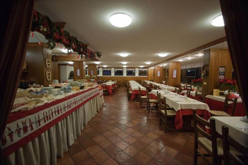 Hotel Ski Club I Cavalieri Rta Сестриере Экстерьер фото