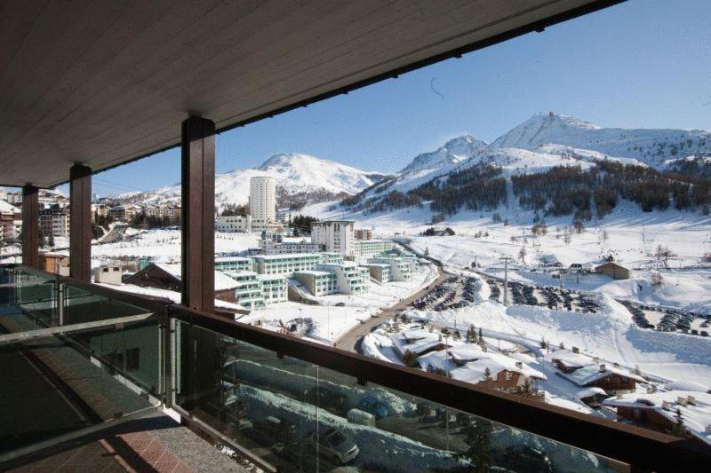 Hotel Ski Club I Cavalieri Rta Сестриере Экстерьер фото